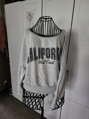 NOBO Light Gray "California West Coast" Off-Shoulder Sweatshirt